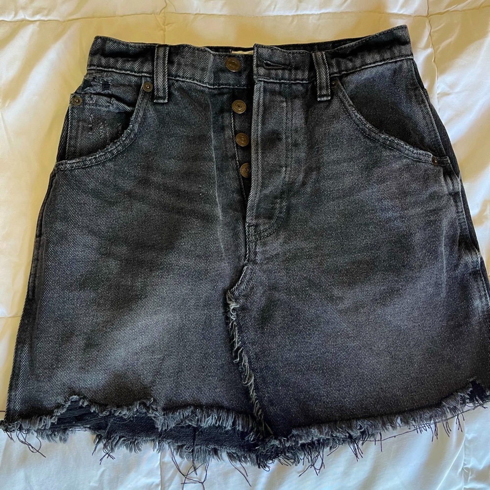 WE THE FREE Black Denim Skirt Destroyed size 25